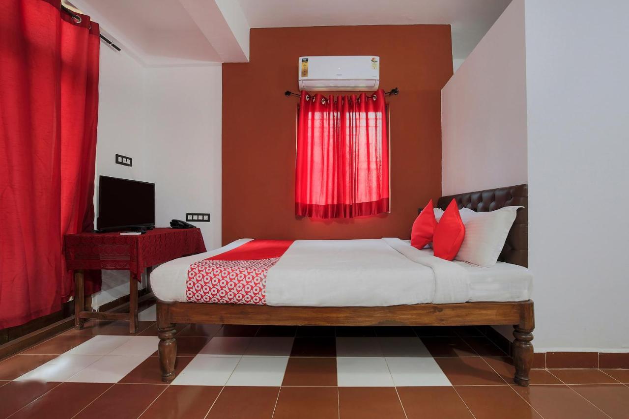 Braganza Guest House Baga Exterior foto